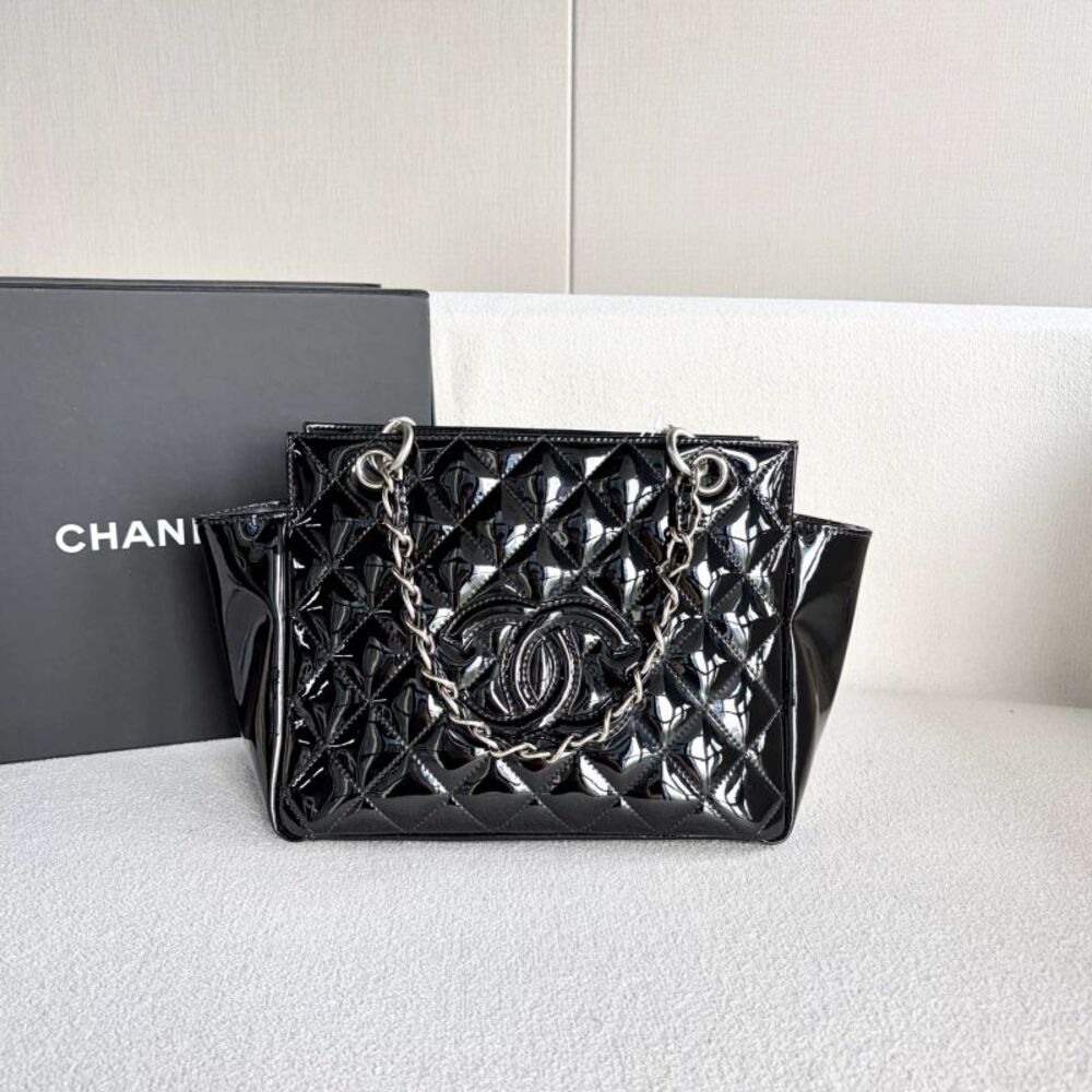 Chanel Women Pre-Loved Bag Very Good Condition